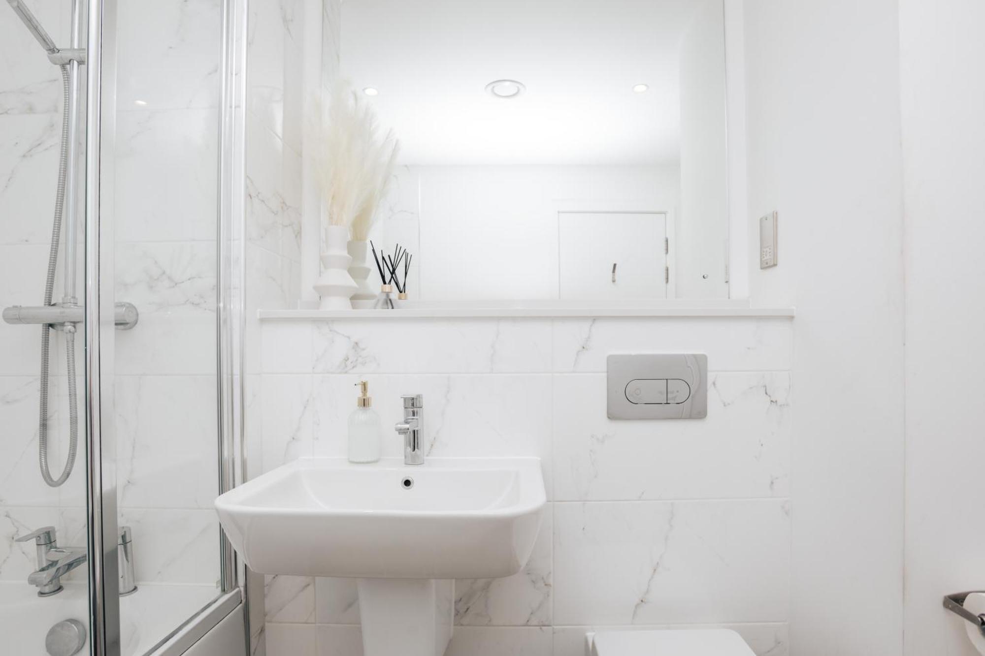 Luxury 2 Bedroom Apartment, Broad Street برمنغهام المظهر الخارجي الصورة